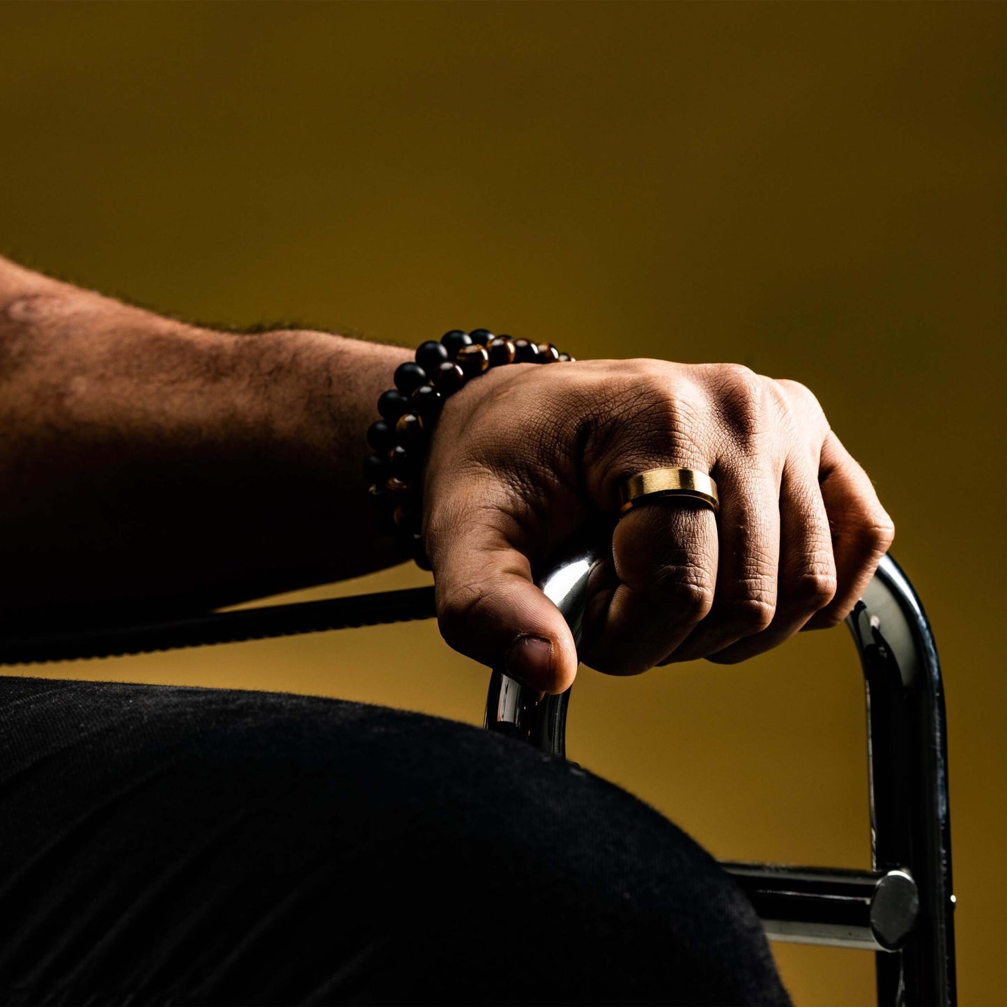 Mens gold Band ring