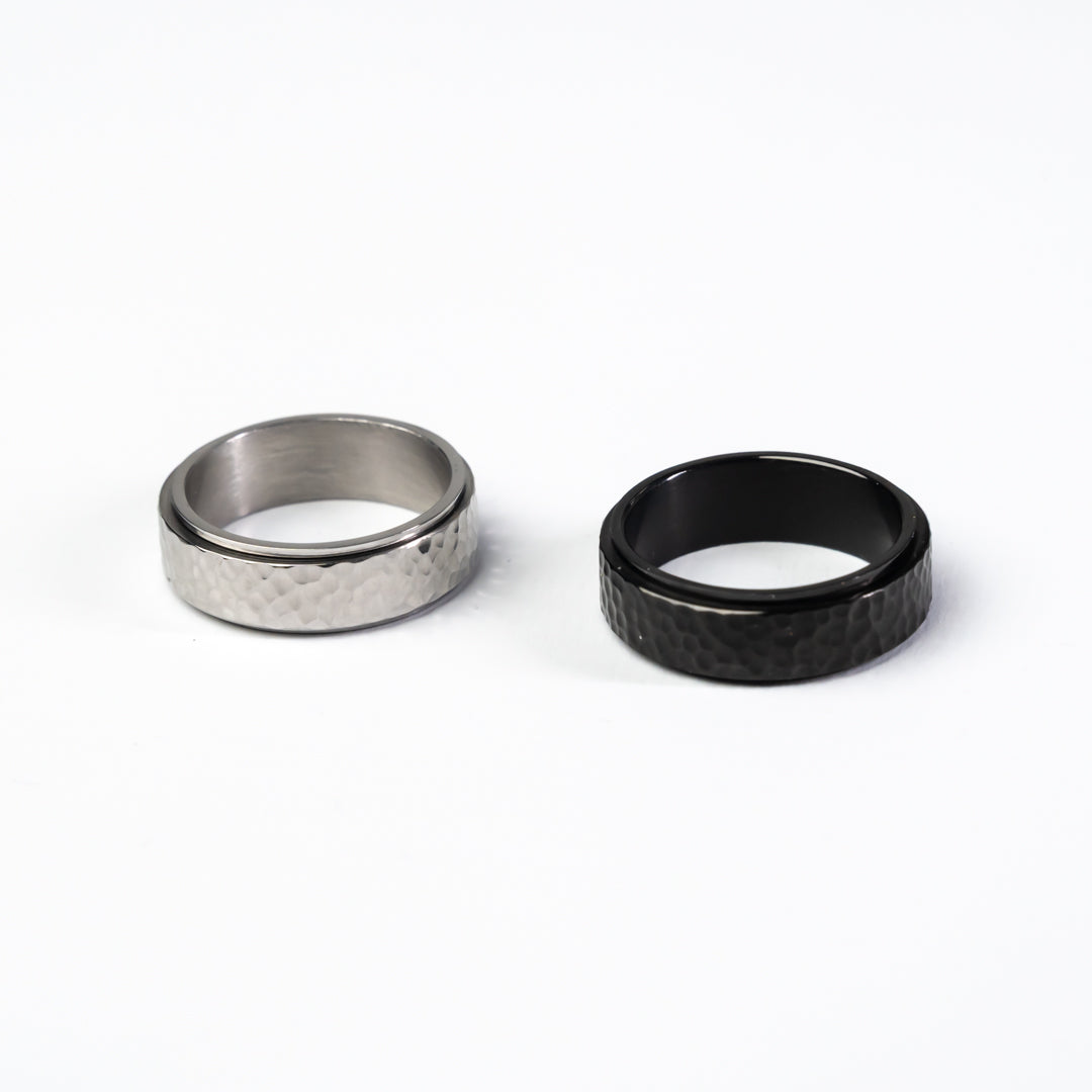 Hammered Spinning Ring
