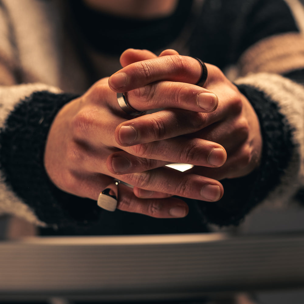 Why Rings Turn Your Finger Green (And How To Stop It) – The Mysterious ...