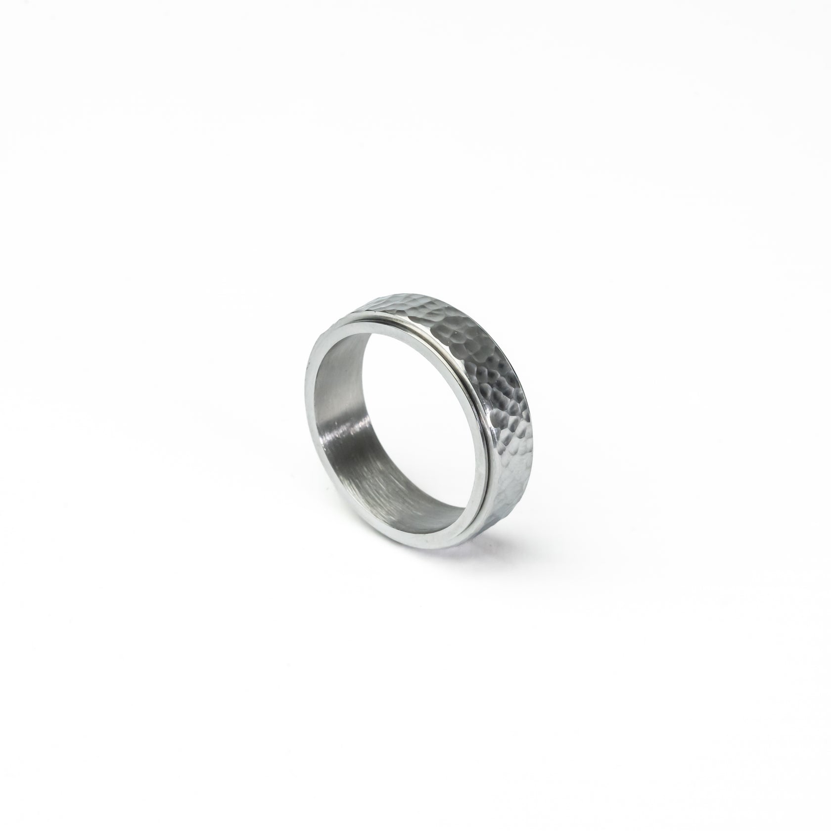 Hammered Spinning Ring