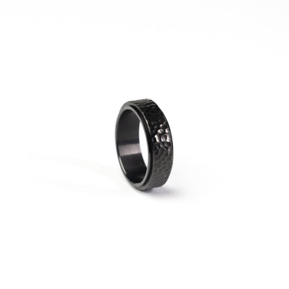 Hammered Spinning Ring