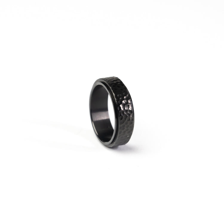 Hammered Spinning Ring