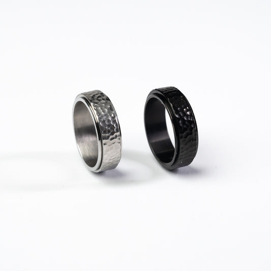 Hammered Spinning Ring